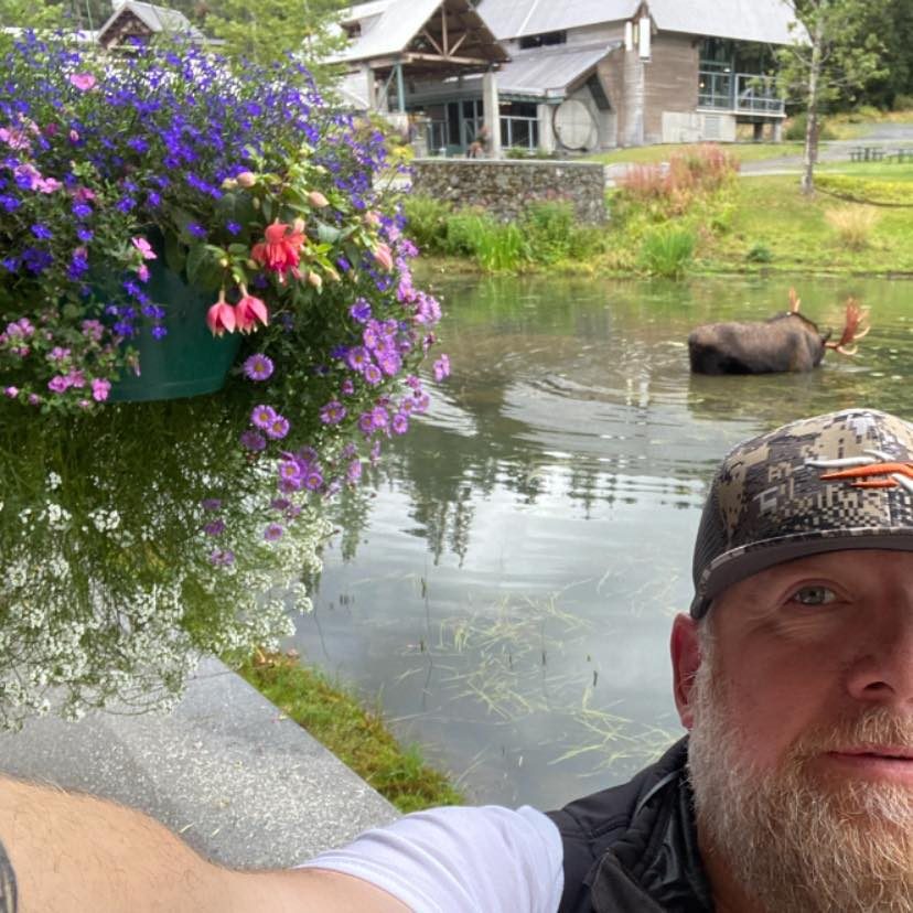 Mack Miessner selfie with a moose in Alaska
